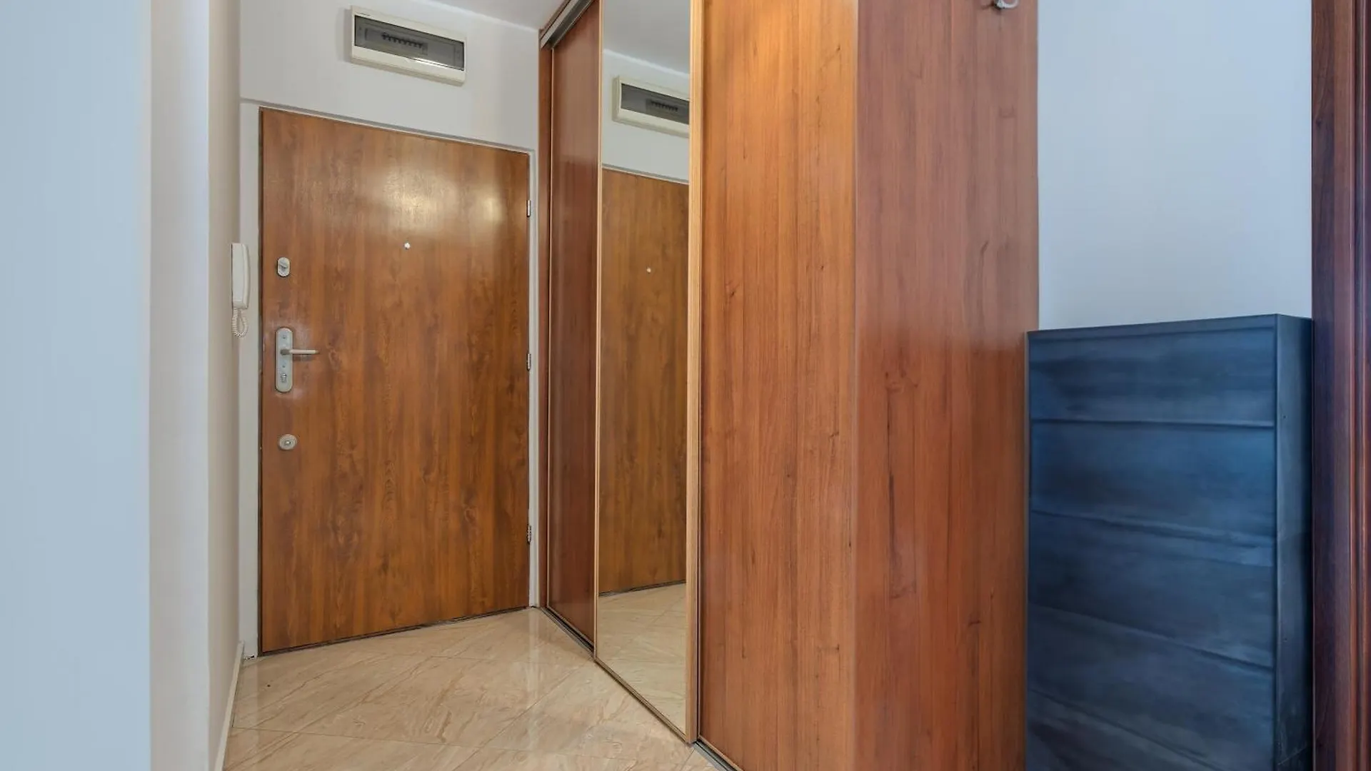 Gdansk Rogalinska Apt - Parking, Balcony&Workspace - By Rentujemy Apartment